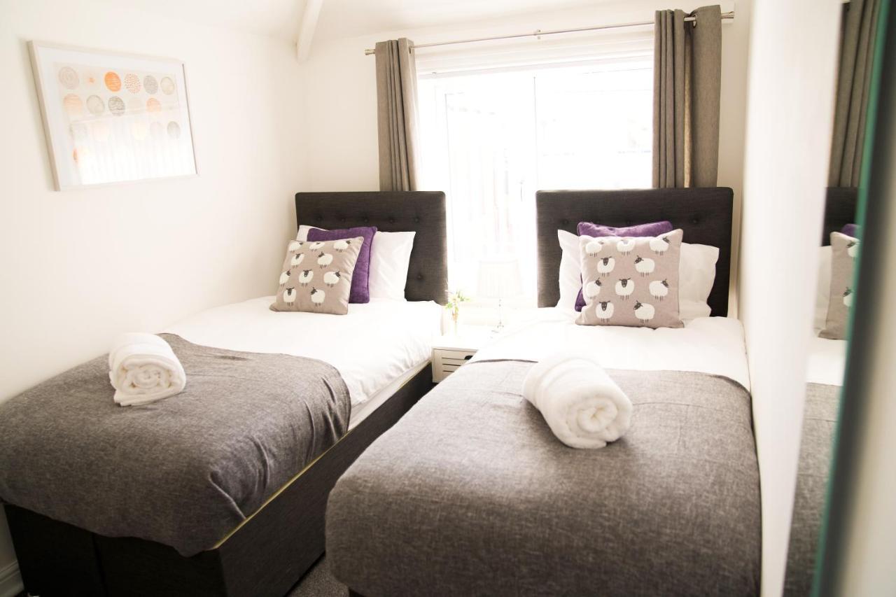 3Br-St Johns Hse-Free Parking-Workers-Kitchen-Wifi-Dog Friendly Apartment ดอนคาสเตอร์ ภายนอก รูปภาพ