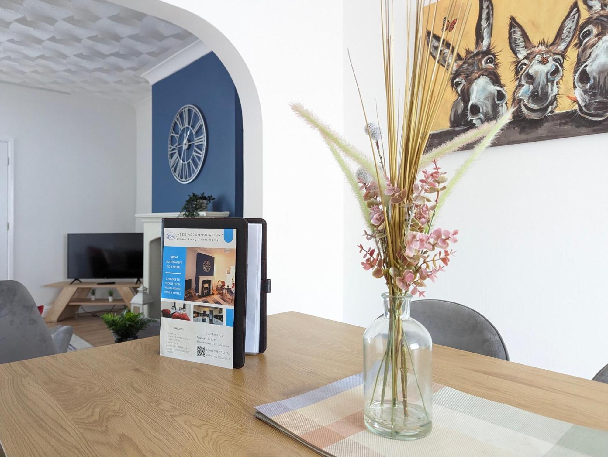 3Br-St Johns Hse-Free Parking-Workers-Kitchen-Wifi-Dog Friendly Apartment ดอนคาสเตอร์ ภายนอก รูปภาพ